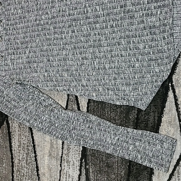 BUCKLE DAYTRIP CUT-OUT CRISS-CROSS LONG-SLEEVE SHIRT - Picture 7 of 14